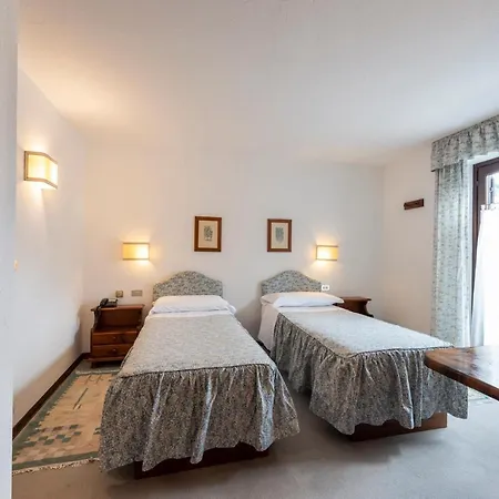 Triolet Hotel 3*