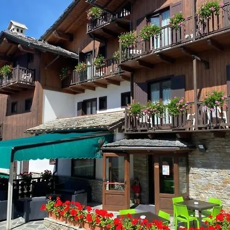 Otel Triolet