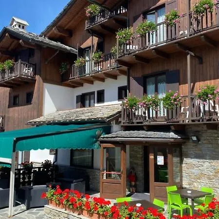 Otel Triolet Courmayeur