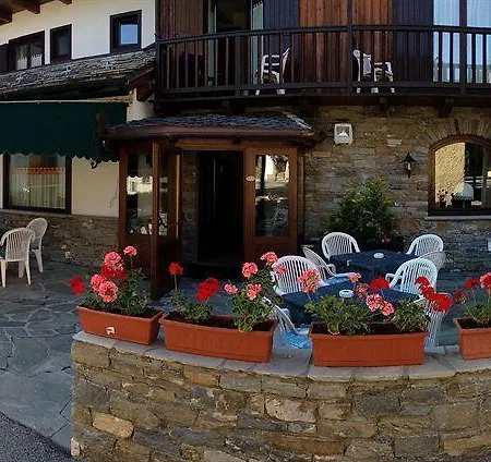 Otel Triolet Courmayeur