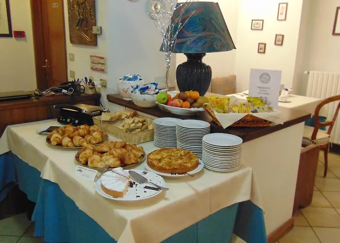 Triolet 3* Κουρμαγιέρ